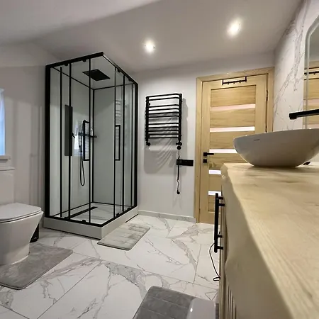 Lemko Apartman Novij Kropivnik